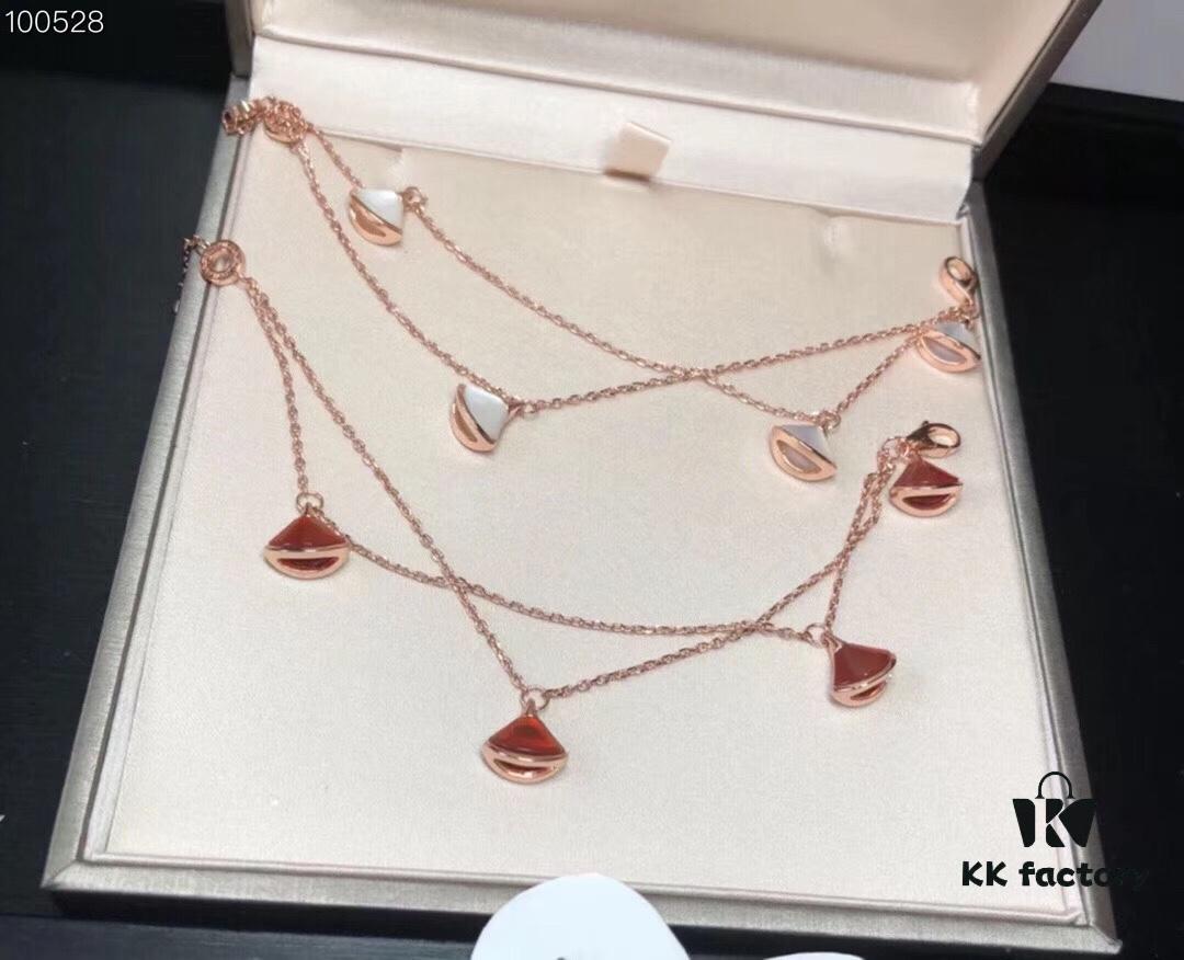 Bulgari Diva Series Dual-Sided Shell and Agate Four-Flower Bracelet, High-End Custom 925 Sterling Silver Plated 18K Rose Gold, Elegant and Versatile