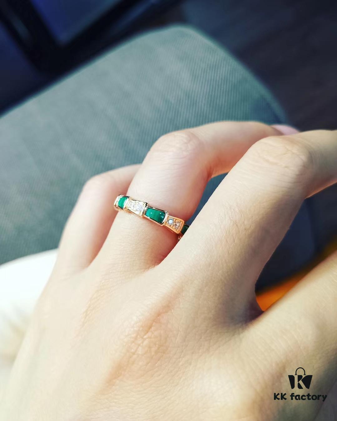 Bvlgari Serpenti Ring ➽ Single Row Diamond Version