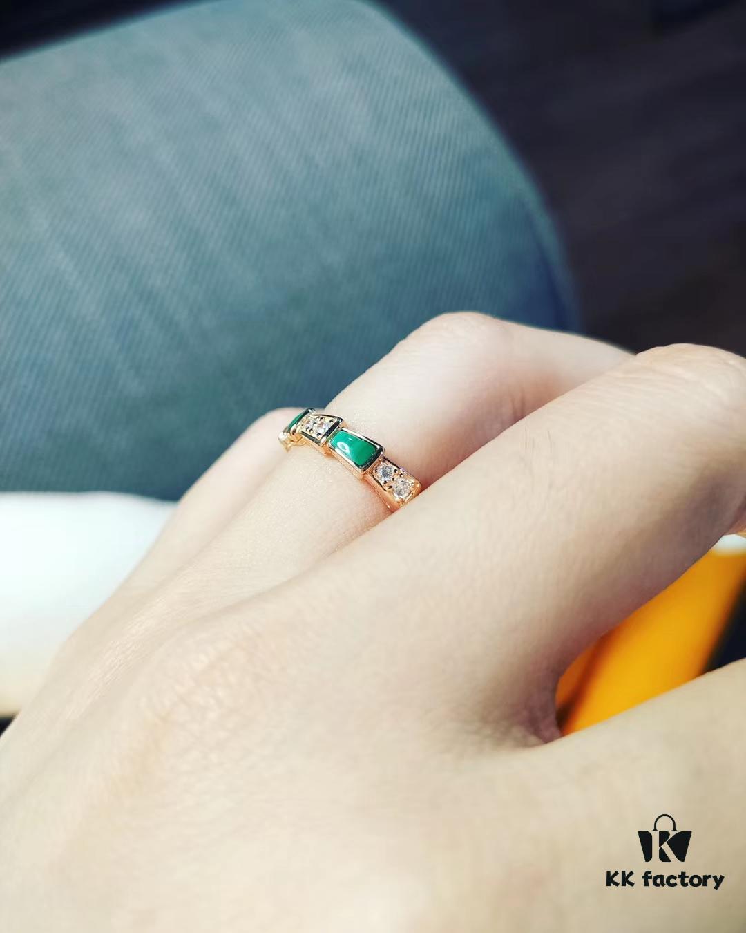 Bvlgari Serpenti Ring ➽ Single Row Diamond Version