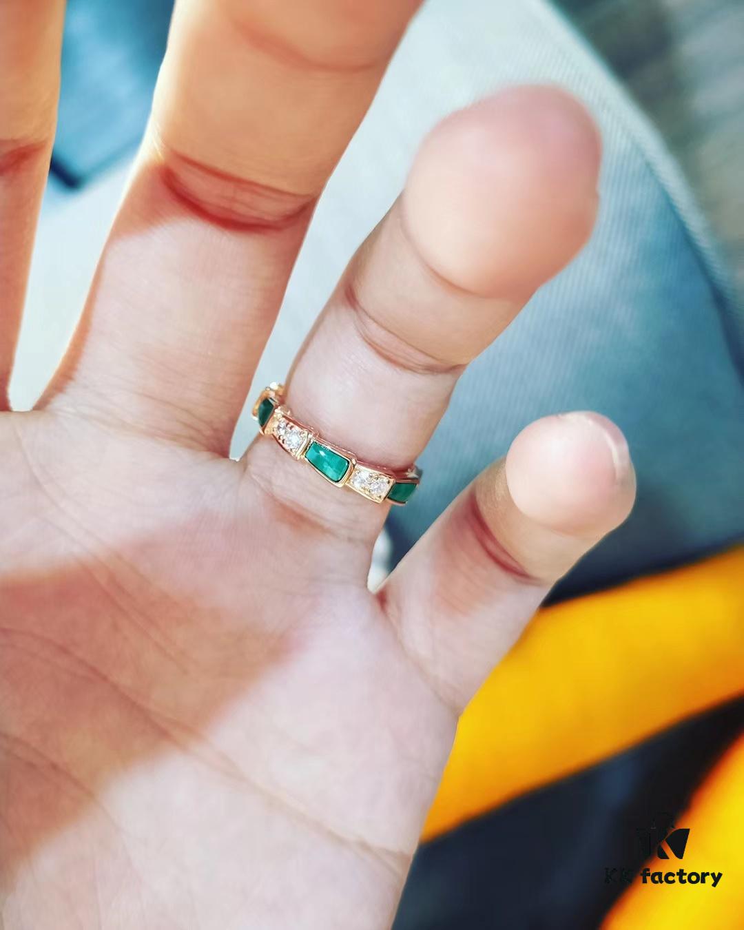 Bvlgari Serpenti Ring ➽ Single Row Diamond Version