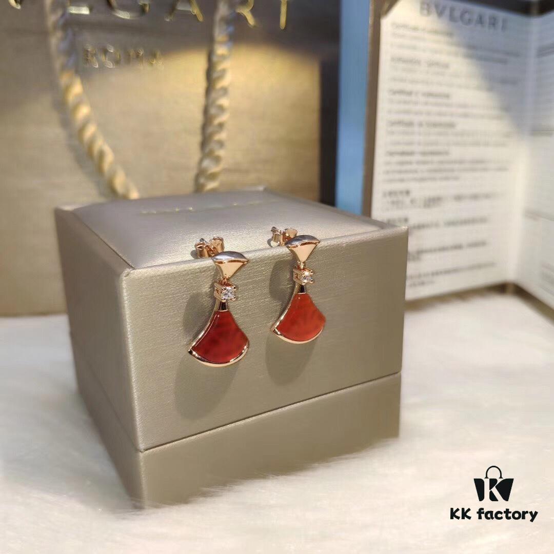 Bvlgari Double Fan Mother-of-Pearl Stud Earrings, Fairy-Like Versatile Style, Real Gold Plated with Rose Gold, Fade-Resistant, 1:1 Match to Counter Version