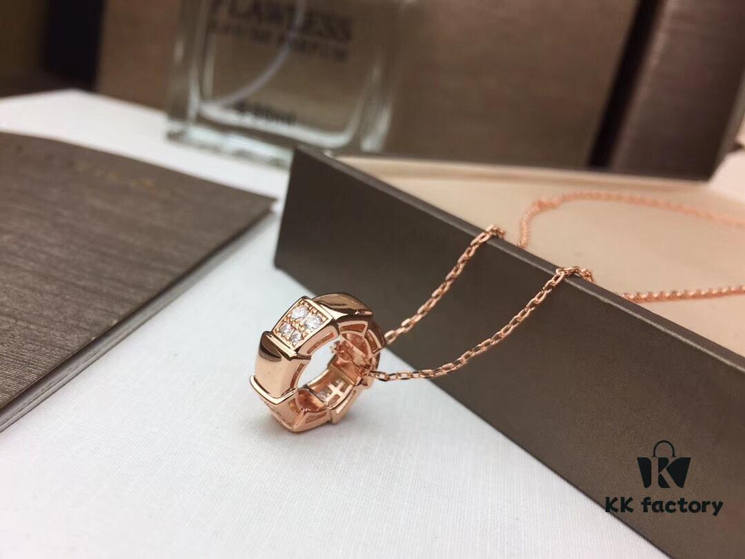 Bulgari BVLGARI 2019 Sexy Snake Bone Necklace with Diamond-Set Design, Premium Custom Craftsmanship, 18K Rose Gold and White Gold Plated Brass, Original Buckle Design