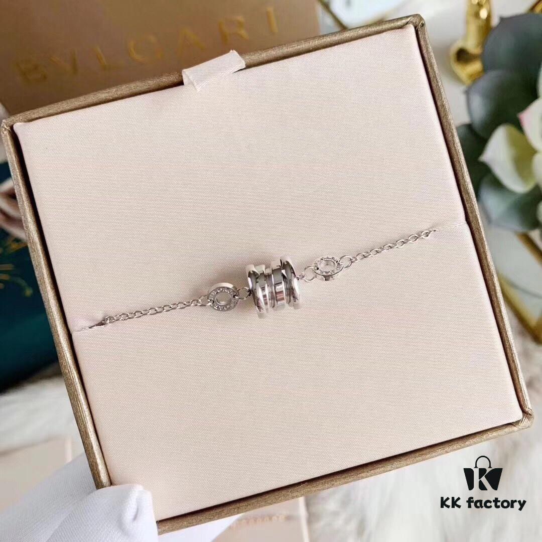 BVLGARI Bulgari Spring Bracelet - A Simple and Elegant Design That Exudes Confidence