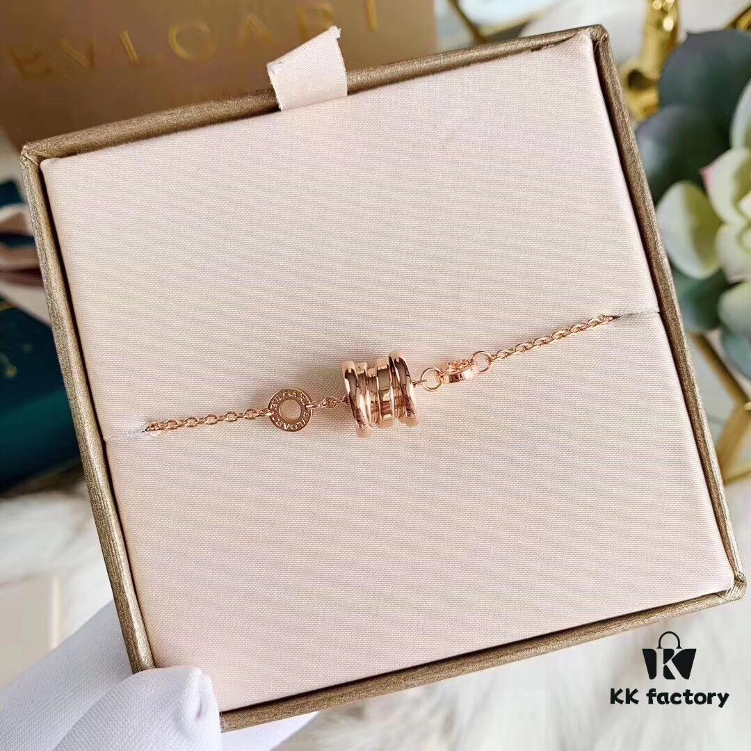 BVLGARI Bulgari Spring Bracelet - A Simple and Elegant Design That Exudes Confidence