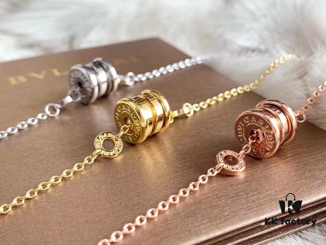 BVLGARI Bulgari Spring Bracelet - A Simple and Elegant Design That Exudes Confidence