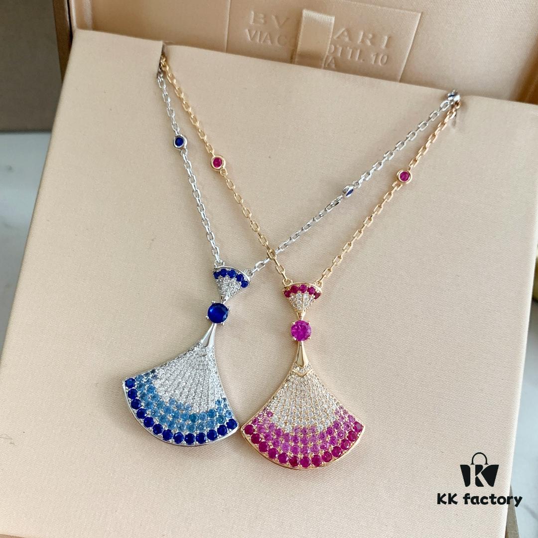 🎄 Christmas Gift 🎁 BVLGARI Bulgari New Full Diamond Fan Necklace, Electroplated V Gold Material