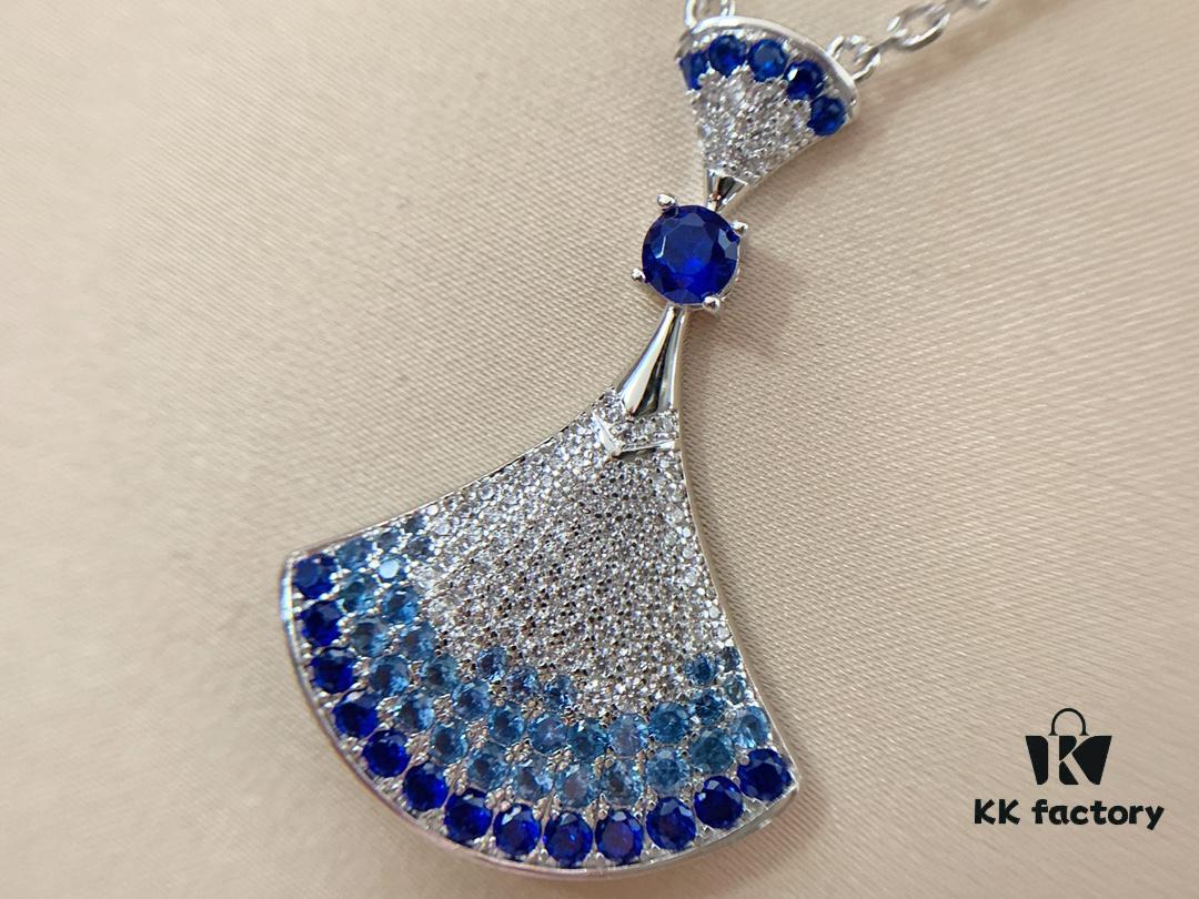 🎄Christmas Gift 🎁 BVLGARI Bulgari New Full Diamond Fan Necklace, V-Gold Plated Material