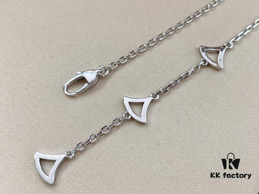 🎄Christmas Gift 🎁 BVLGARI Bulgari New Full Diamond Fan Necklace, V-Gold Plated Material