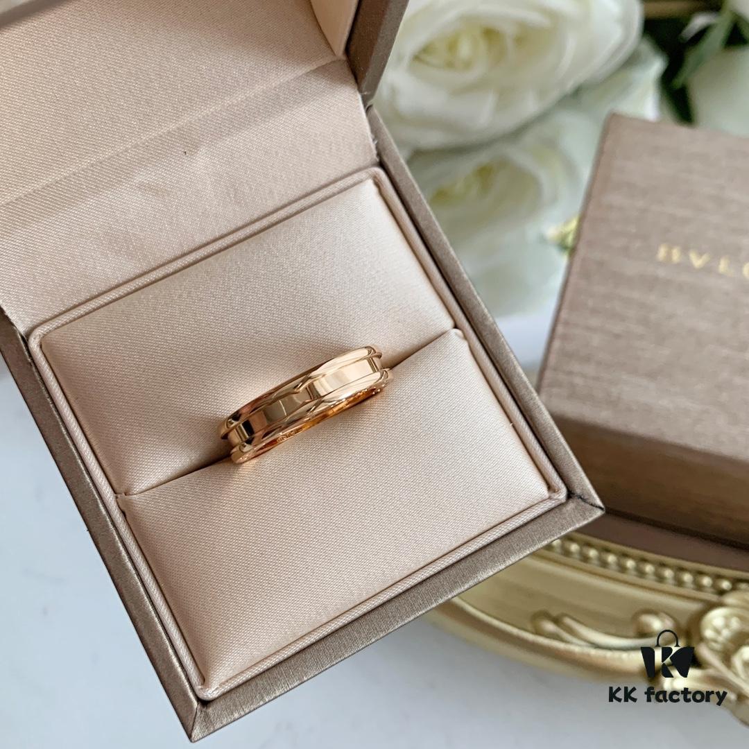Bvlgari Single Ring Design, Essence of Elegance, Unisex Style