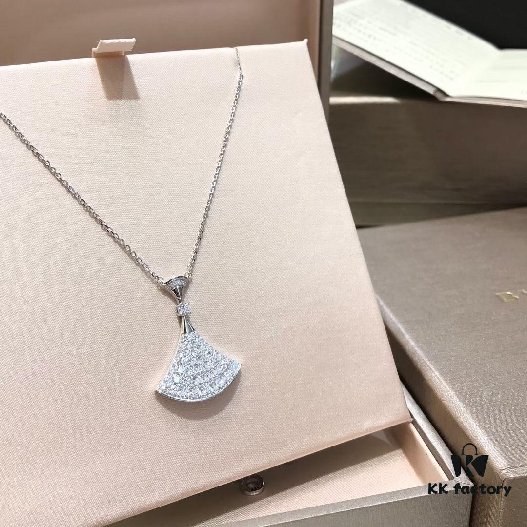 BVLGARI Bulgari Divas' Dream Embrace Your True Self Full Diamond Fan Necklace with 18K Gold Plating