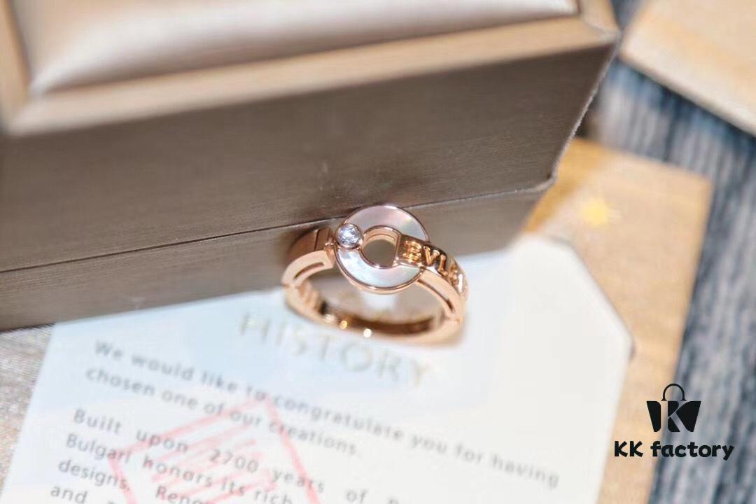 New 925 Natural White Mother of Pearl Bvlgari Coin Ring