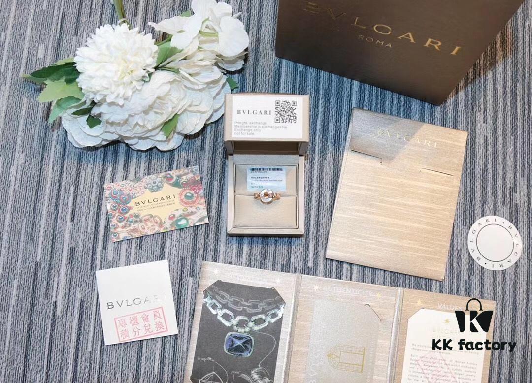 New 925 Natural White Mother of Pearl Bvlgari Coin Ring