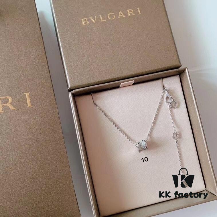 BVLGARI BV Classic Bestselling Styles, Sterling Silver, Curved Version, Top-Tier Quality, Ceramic Side with Engraved Boutique Logo, Original Font Printing Throughout Including Inner Surface, Precisely Carved Using Imported Engraving Machines to Match Original Exactly! Three Loops for Adjustable Length! Thick Chain, 50cm Long, Unisex Wear! Authentic Original Clasp