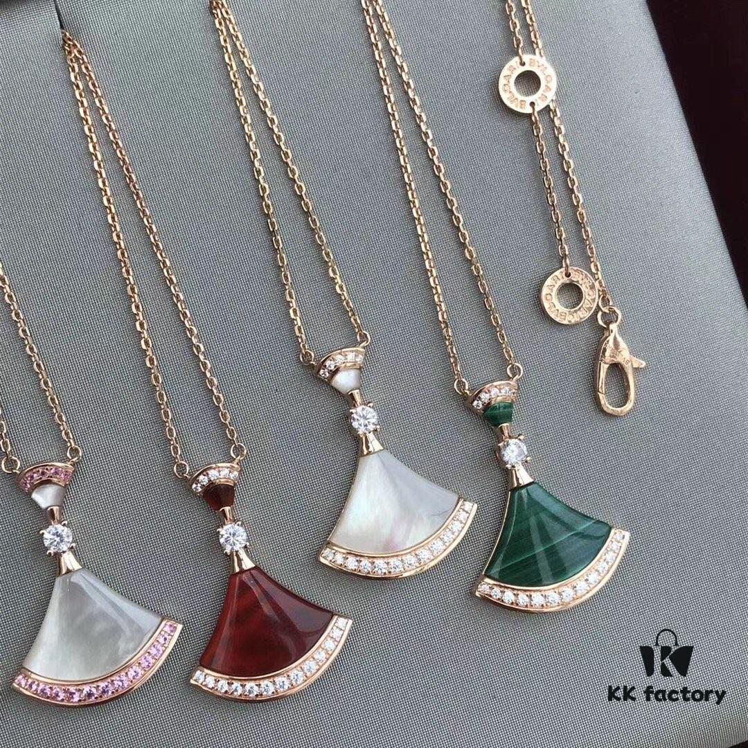 Bvlgari Dress Necklace!