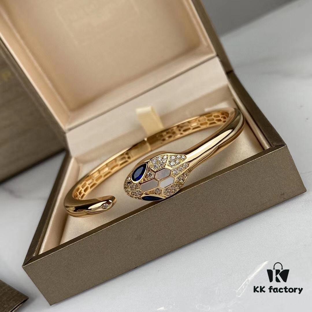 BVLGARI Natural Malachite + Premium White Mother of Pearl Bracelet, Upgraded Luxury Snake Design with Imported Craftsmanship, High-Carbon Diamonds on Snake Head, Gold Plating, Vivid and Lifelike