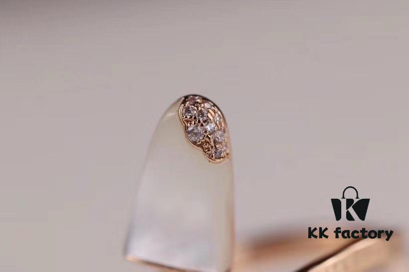 BVLGARI Summer Cool - Bulgari's Latest Ice Cream Ring, Open-Style Ring with S925 Sterling Silver Inlaid with White Mother-of-Pearl, Malachite, and Onyx, 18K Rose Gold Plated, Precise Craftsmanship, Sealed Back with Logo Engraving, Pink for Qixi Festival