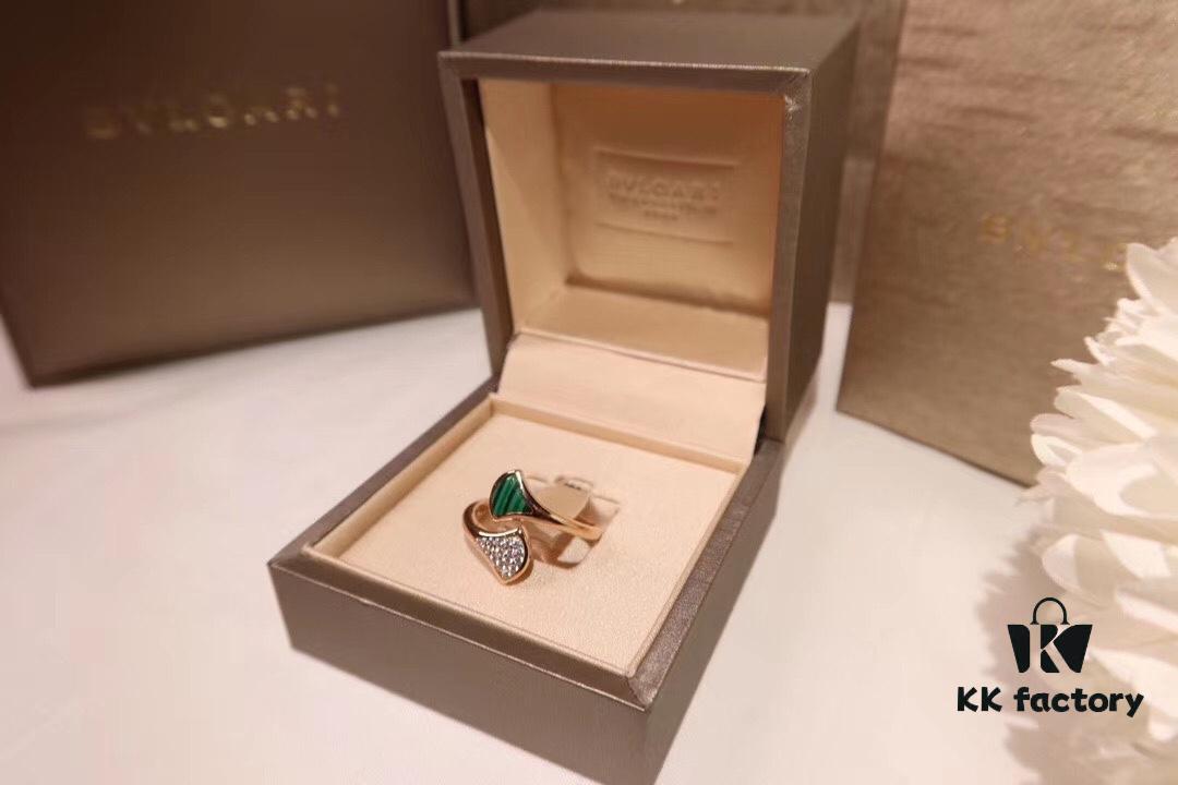 BVLGAR Classic Reimagined: Bvlgari Shell Dress Ring with Serpent Design, Adjustable Silver Gold Plated Ring Featuring Natural Mother of Pearl and Brilliant Diamonds