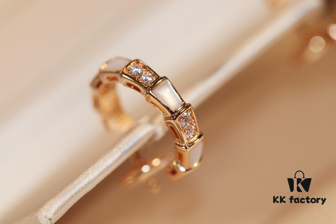 Bvlgari Serpenti Viper Earrings ZP Version