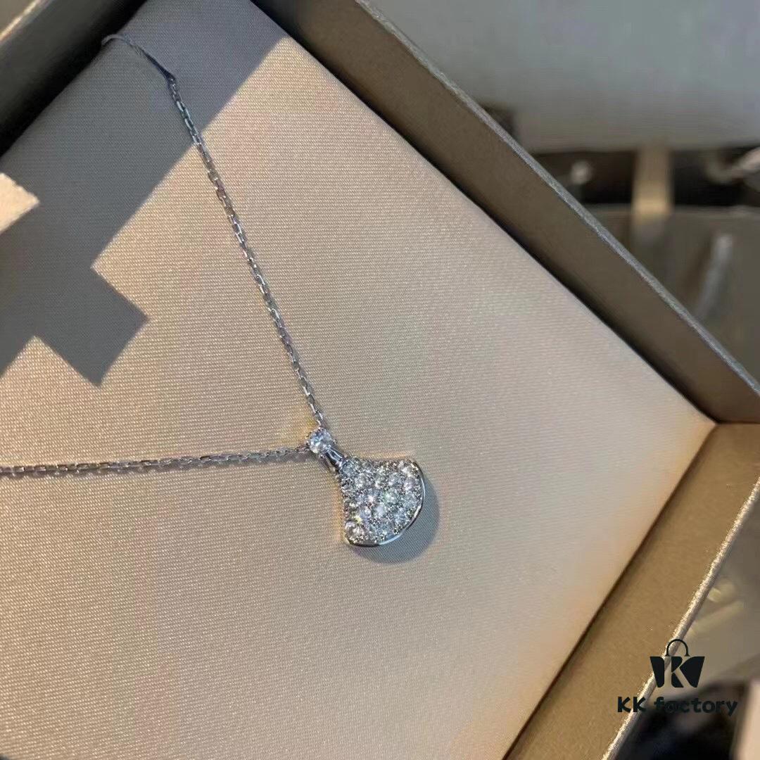 Model 5 High-Version Full Diamond BV Necklace