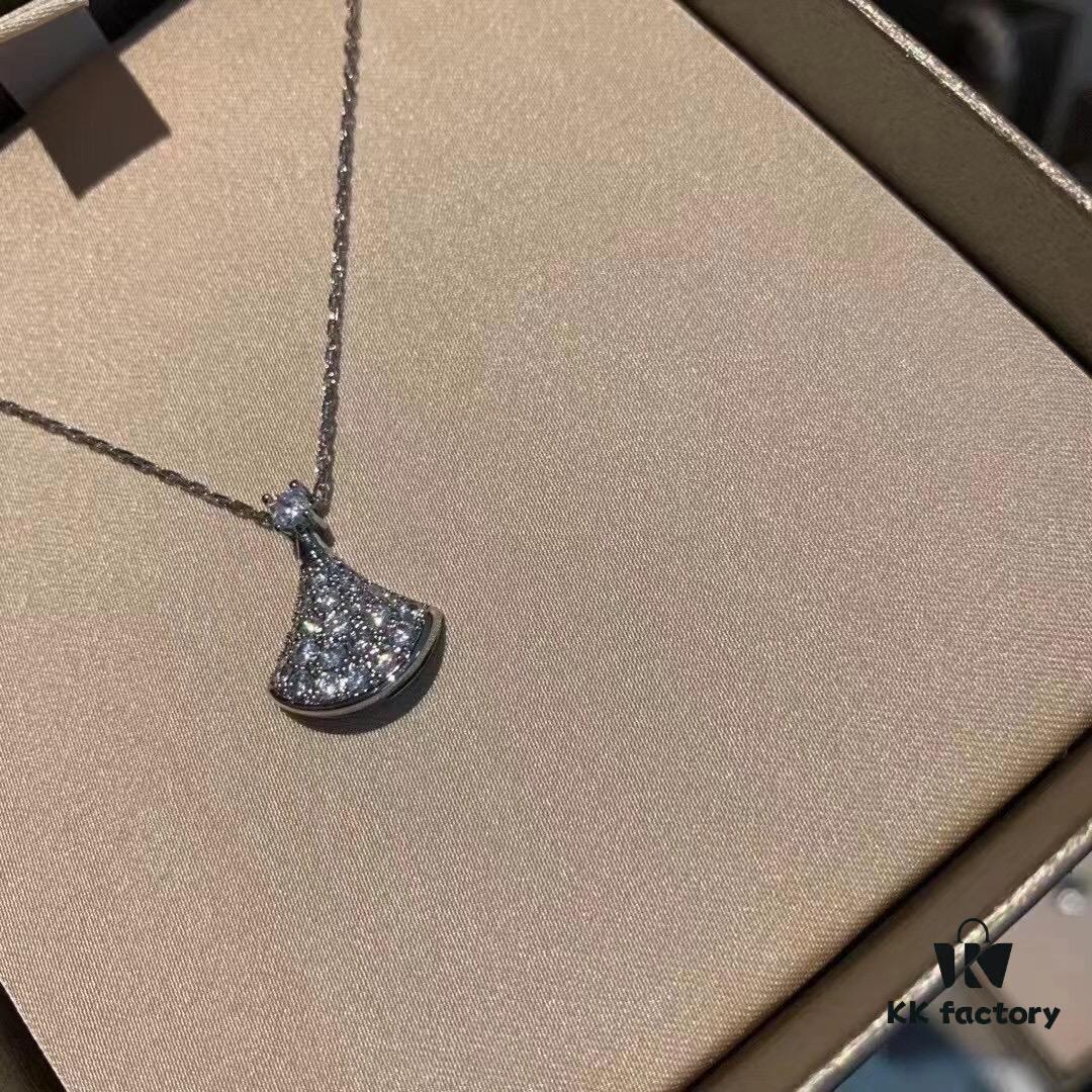 Model 5 High-Version Full Diamond BV Necklace