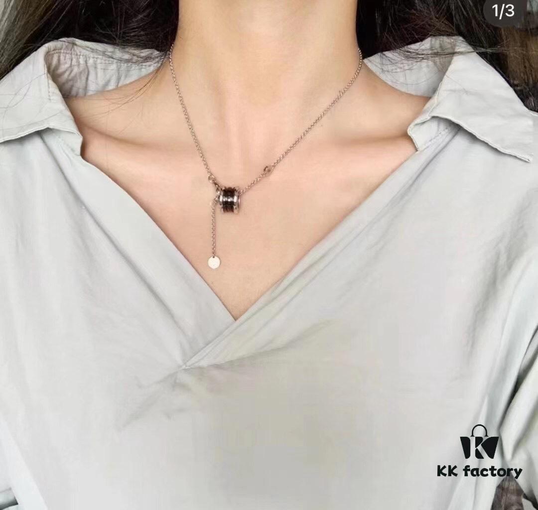 BV's Classic King! Masculine Look for Men, Cool Style for Women! The Most Beautiful and Worthwhile Piece from BV!