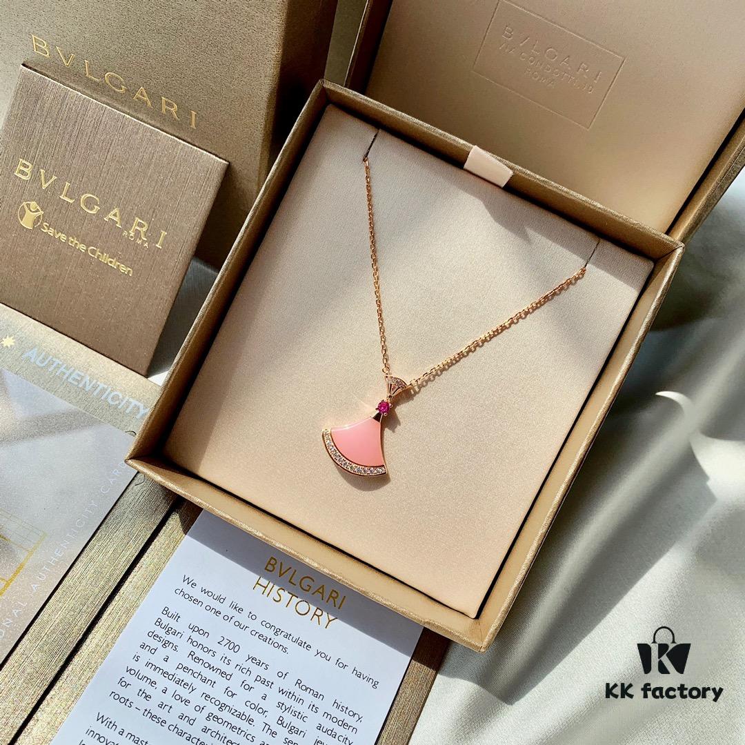 BVLGARI Bvlgari Series Rose Gold Round Stud Earrings & Divas Dream Pink Diamond-Set Fan Pendant Necklace (2020 Limited Edition for Valentine's Day)