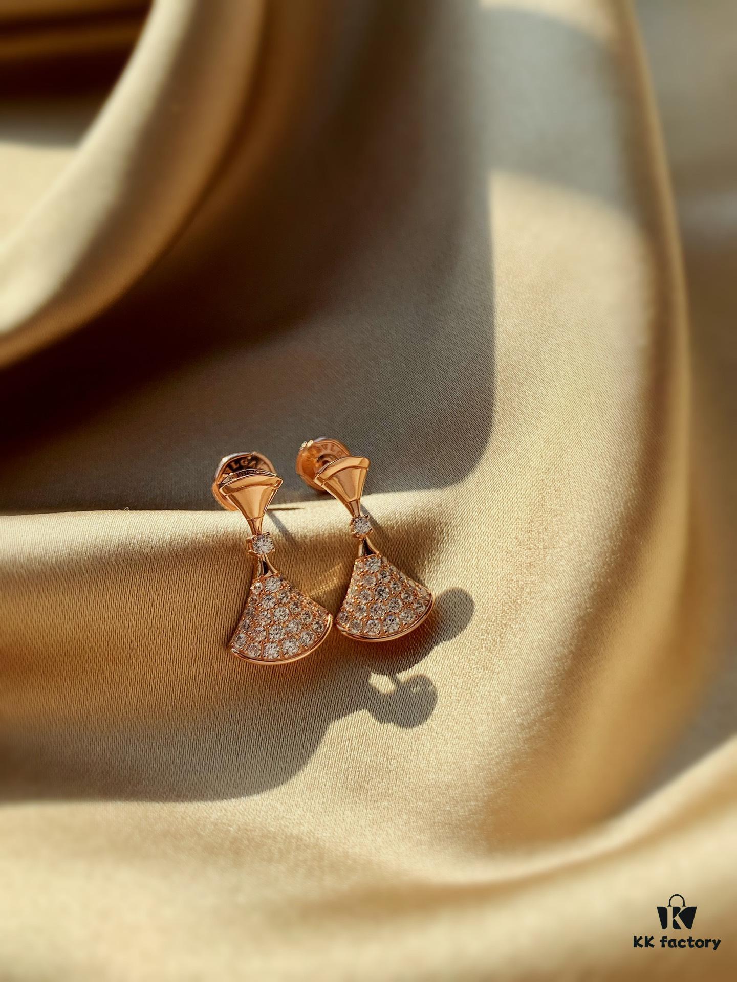 BVLGARI Bulgari Series Rose Gold Round Stud Earrings and Sparkling Diamond Fan-Shaped Drop Earrings