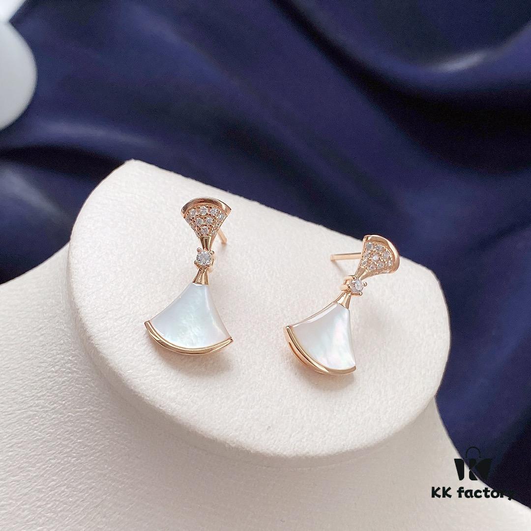 BVLGARI Bulgari Divas' Dream Series Mother-of-Pearl Rose Gold 'Little Skirt' Stud Earrings