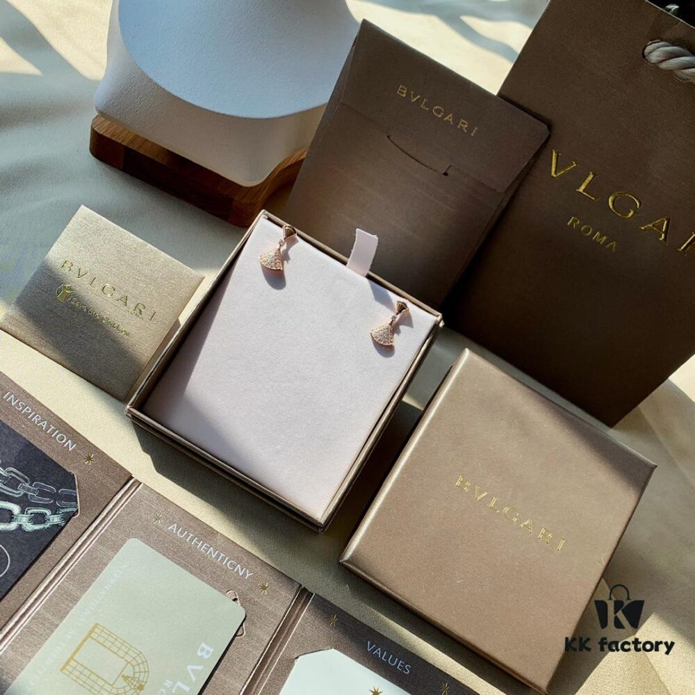 BVLGARI Bulgari Series Rose Gold Round Stud Earrings and Sparkling Diamond Fan-Shaped Drop Earrings