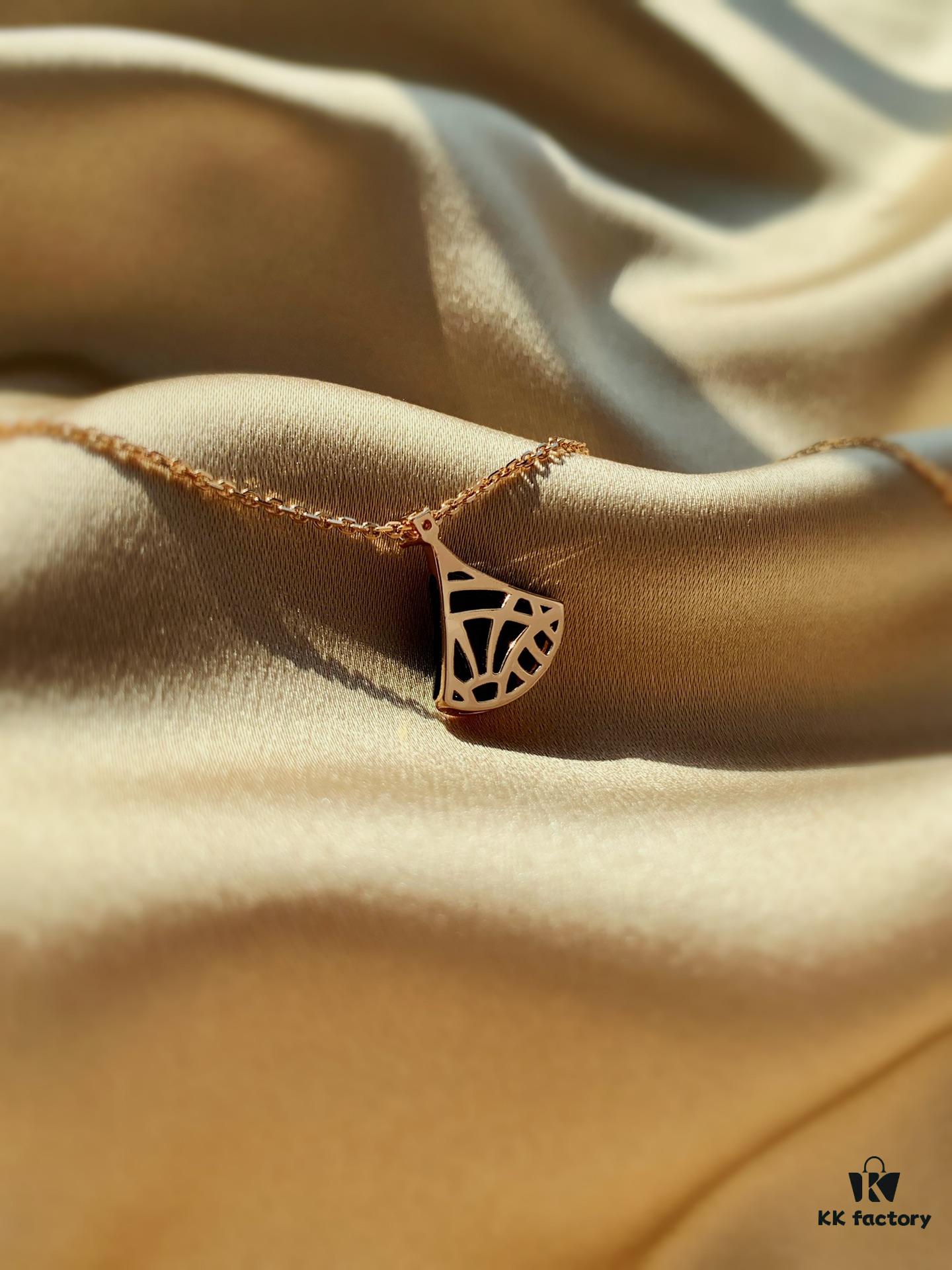 S925 Silver Plated with K Gold Bulgari Divas Dream Series Mother-of-Pearl Fan Pendant Necklace