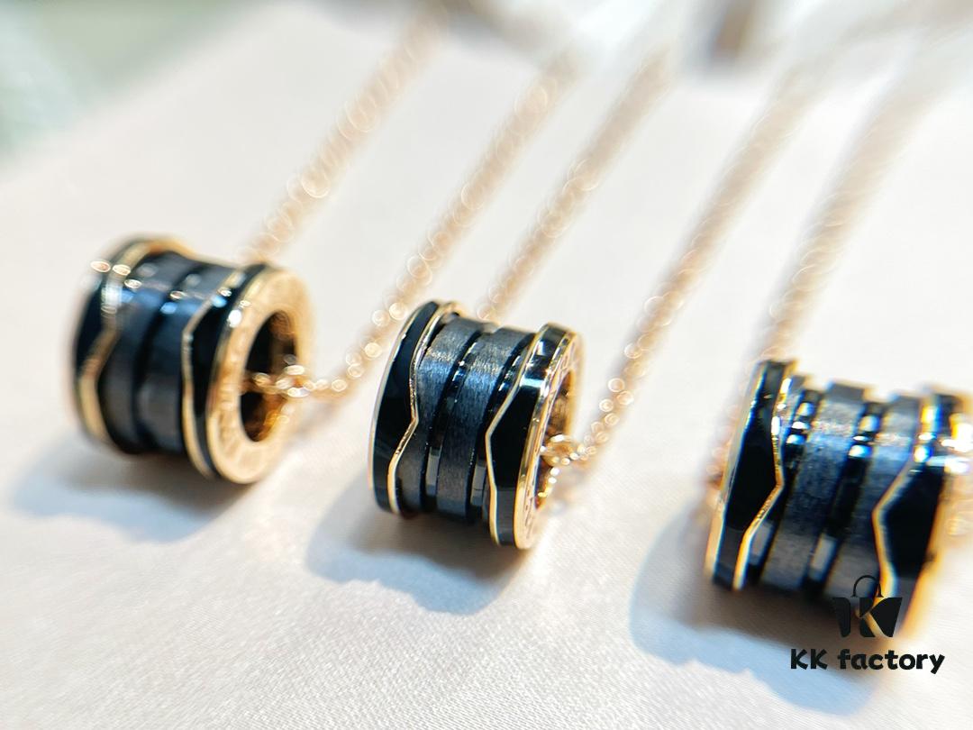 New Arrival Bestseller! BVLGARI Bulgari New Ribbed Black Ceramic Necklace