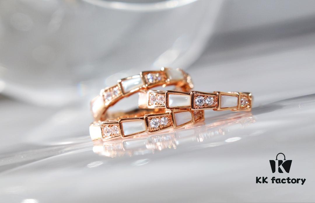 Bvlgari Serpenti Ring with White Mother-of-Pearl and Diamonds