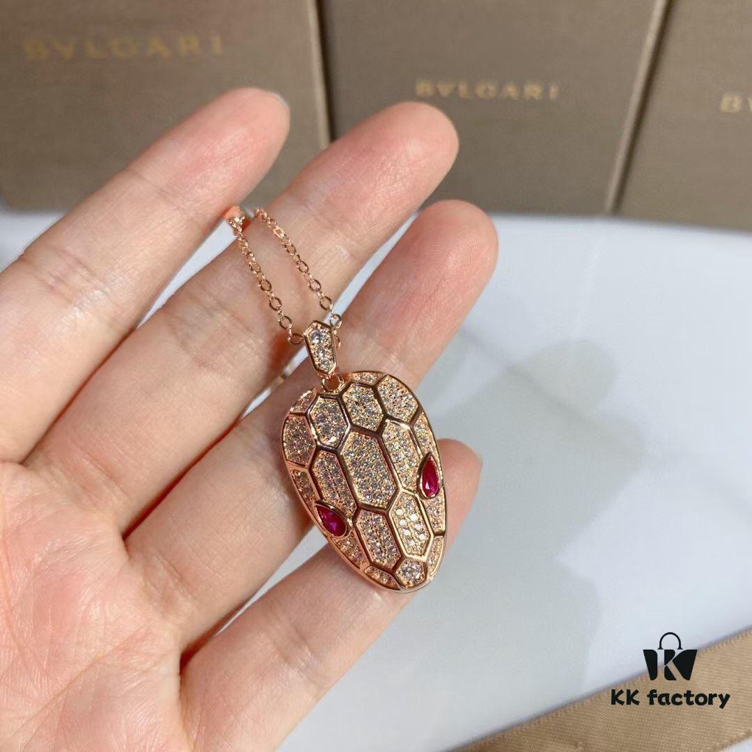 BVLGARI-inspired Snake Necklace, Luxury High-End Fashion Jewelry with Premium Carbon Crystal, Exquisite Hollow Carving and Gold Plating, Celebrity Style Bracelet Replica