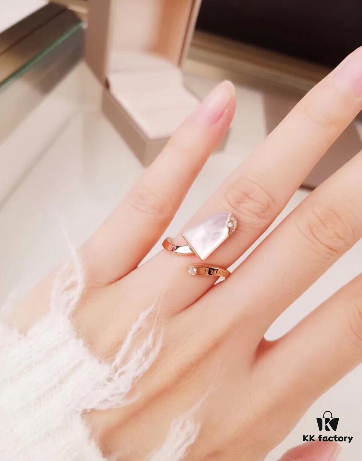 BVLGARI Bulgari New White Mother-of-Pearl and Malachite Ice Cream Ring