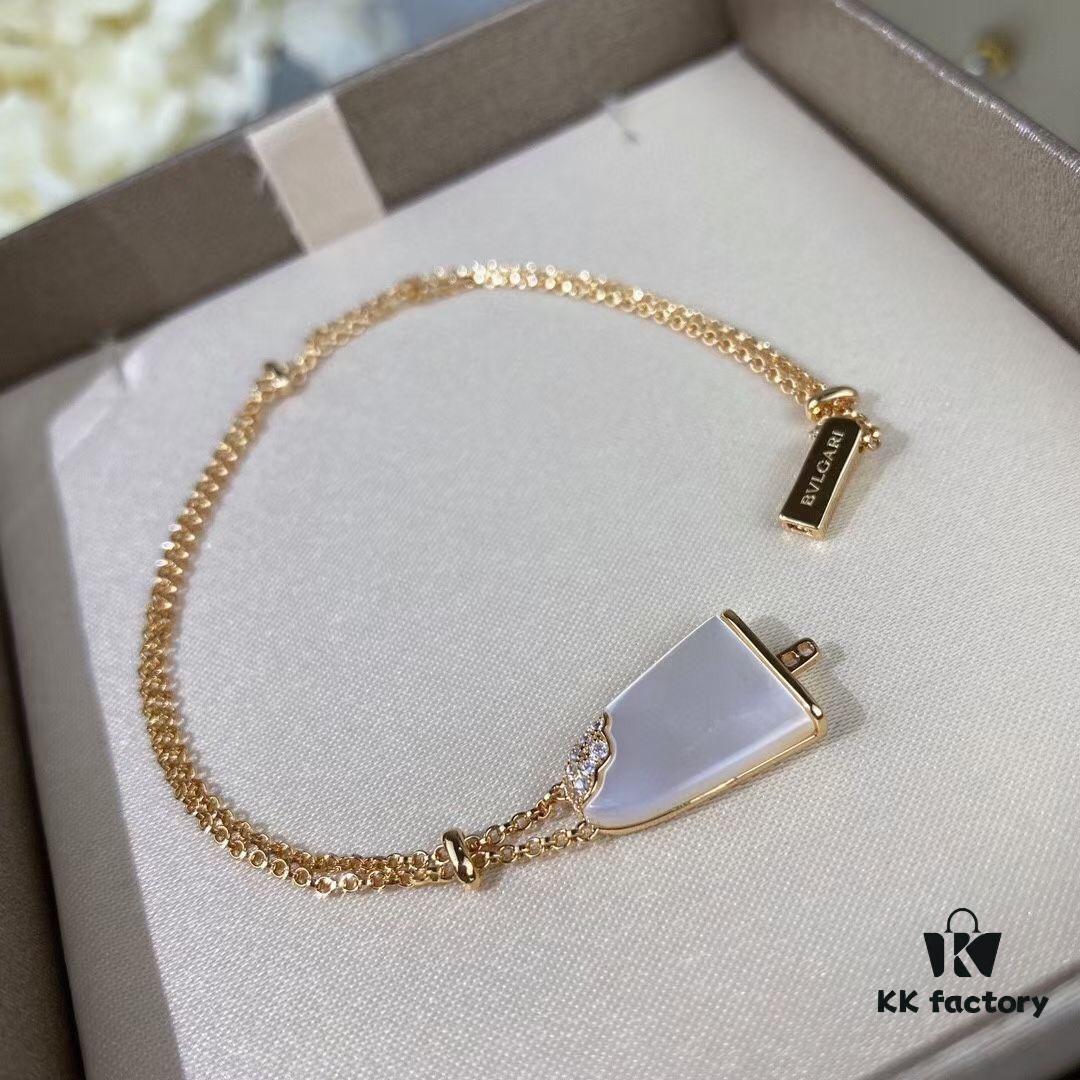 Upgraded New Version, Premium Craftsmanship 925 Sterling Silver White Mother of Pearl Natural Emerald 100% Real Product Photos 💘 Bestselling Hot Item 👍 Bvlgari Ice Cream Pop Bracelet 💎 💫💫💫 Exquisitely Detailed Craftsmanship, Luxurious and Elegant Design, Original Logo Reproduced 🍃 Extremely Comfortable to Wear