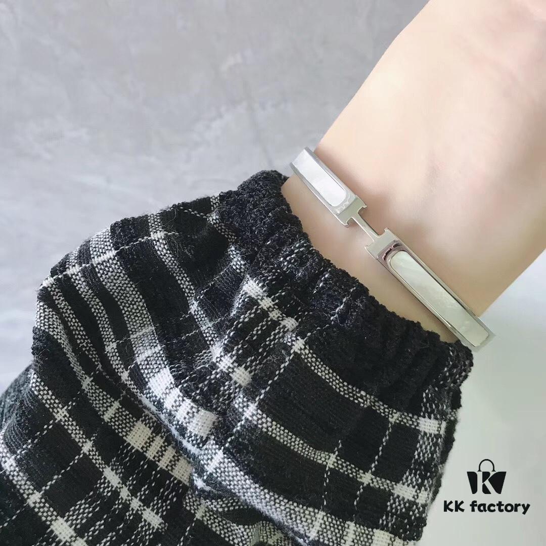 Hermes Titanium Steel with Natural White Shell Narrow Bracelet - Classic Design