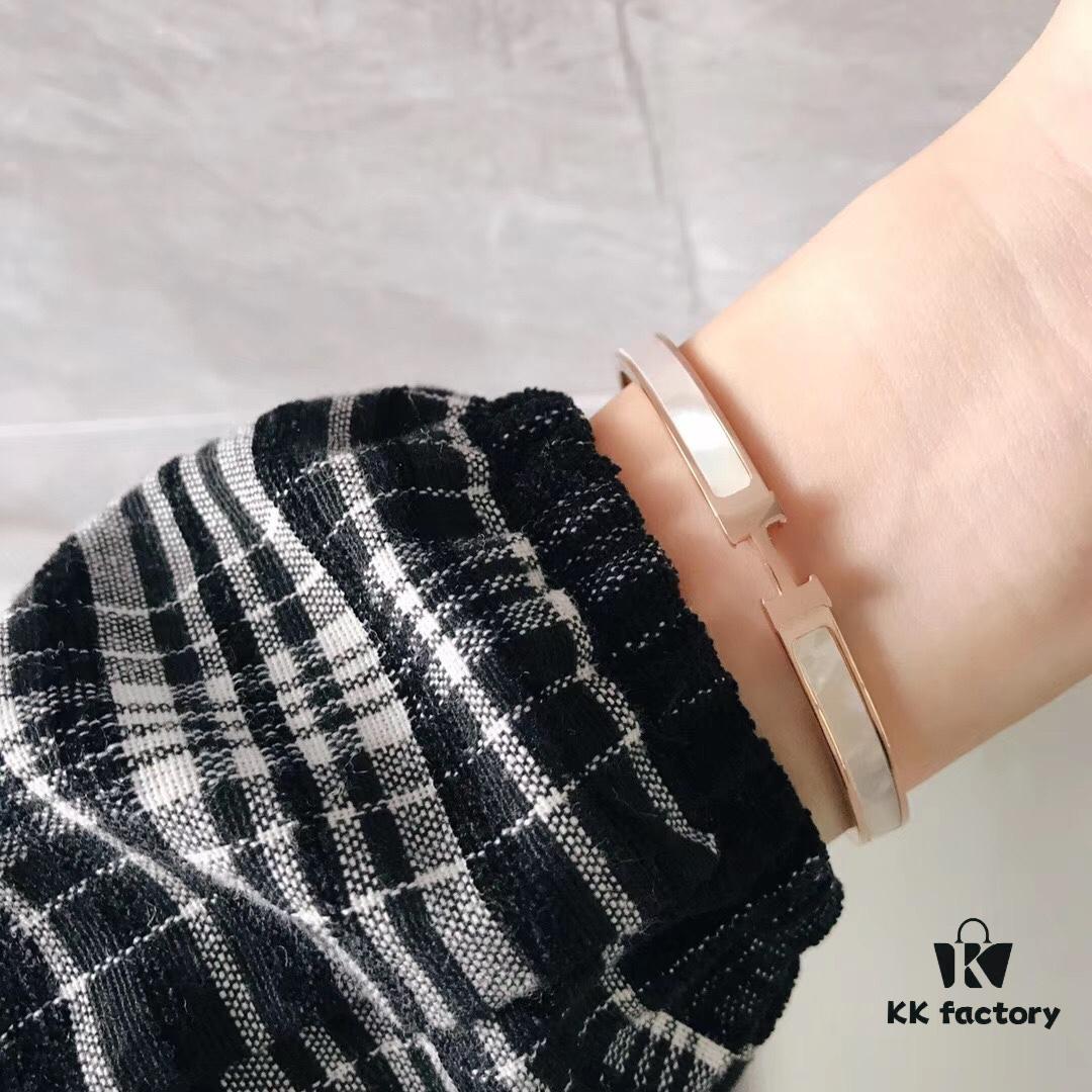 Hermes Titanium Steel with Natural White Shell Narrow Bracelet - Classic Design