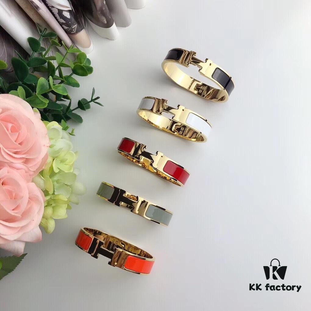 Bestselling Hermès H Cuff Bracelet! One Size Fits Most (17), 5 Colors Available – Must-Have Stylish Accessory, Universally Flattering, Perfect for Any Style, Hand Shape or Wrist Size! Wear Solo or Stacked for Instant Elegance! Red, White, Black, Orange, Light Green – Each Enamel Hue Paired with Rose Gold or Yellow Gold Edging Offers a Luxurious, Eye-Catching Look.