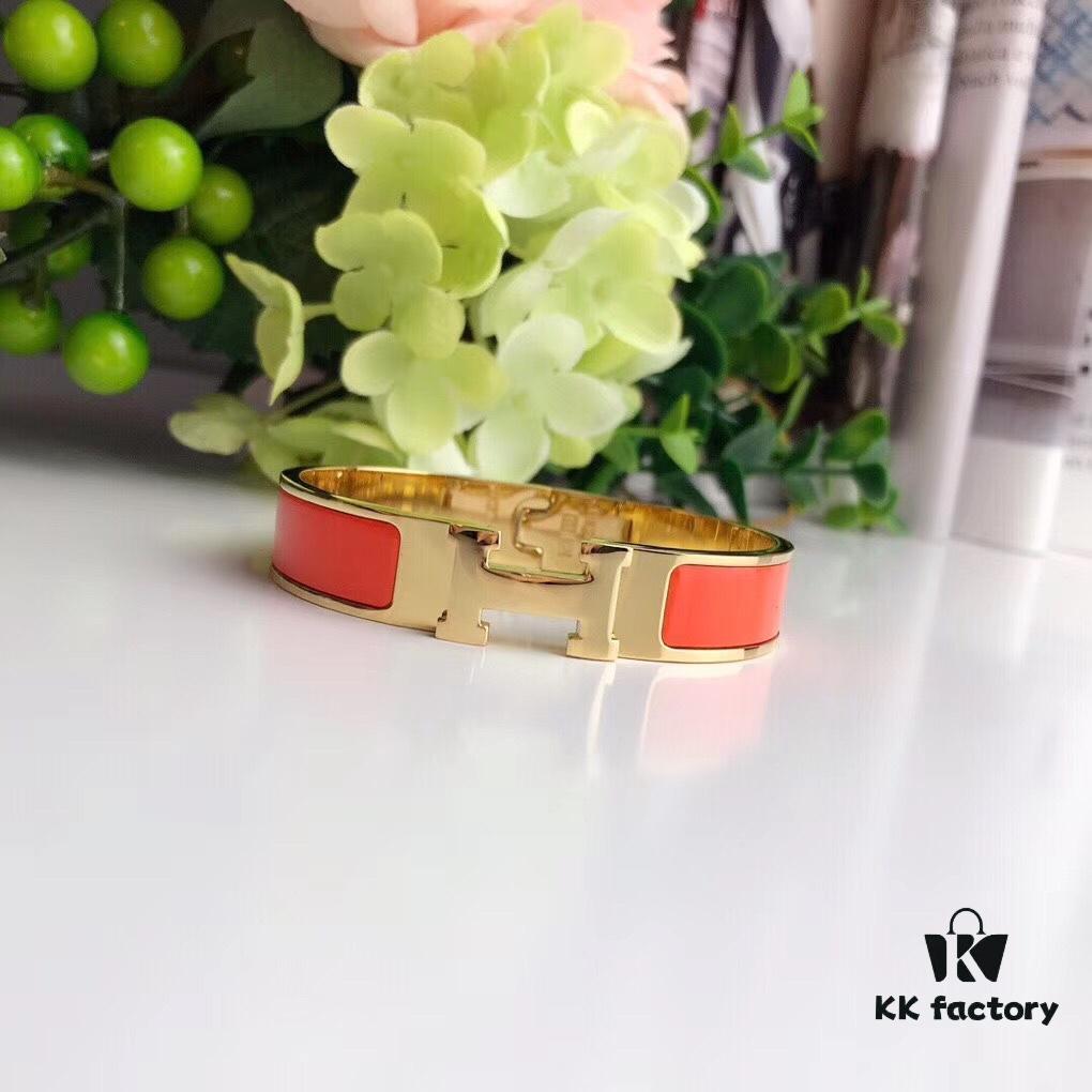 Bestselling Hermès H Cuff Bracelet! One Size Fits Most (17), 5 Colors Available – Must-Have Stylish Accessory, Universally Flattering, Perfect for Any Style, Hand Shape or Wrist Size! Wear Solo or Stacked for Instant Elegance! Red, White, Black, Orange, Light Green – Each Enamel Hue Paired with Rose Gold or Yellow Gold Edging Offers a Luxurious, Eye-Catching Look.