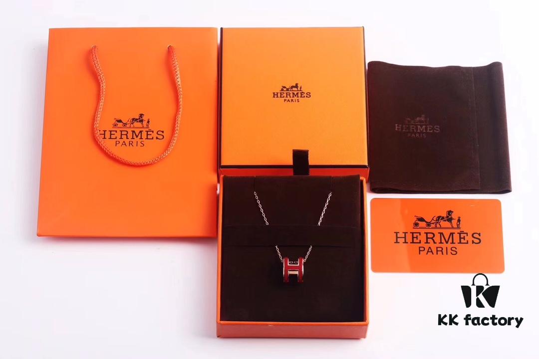 Hermès Enamel Curved H Necklace 2017 Version with Chain Design – Gold, Rose Gold, and White Gold Options