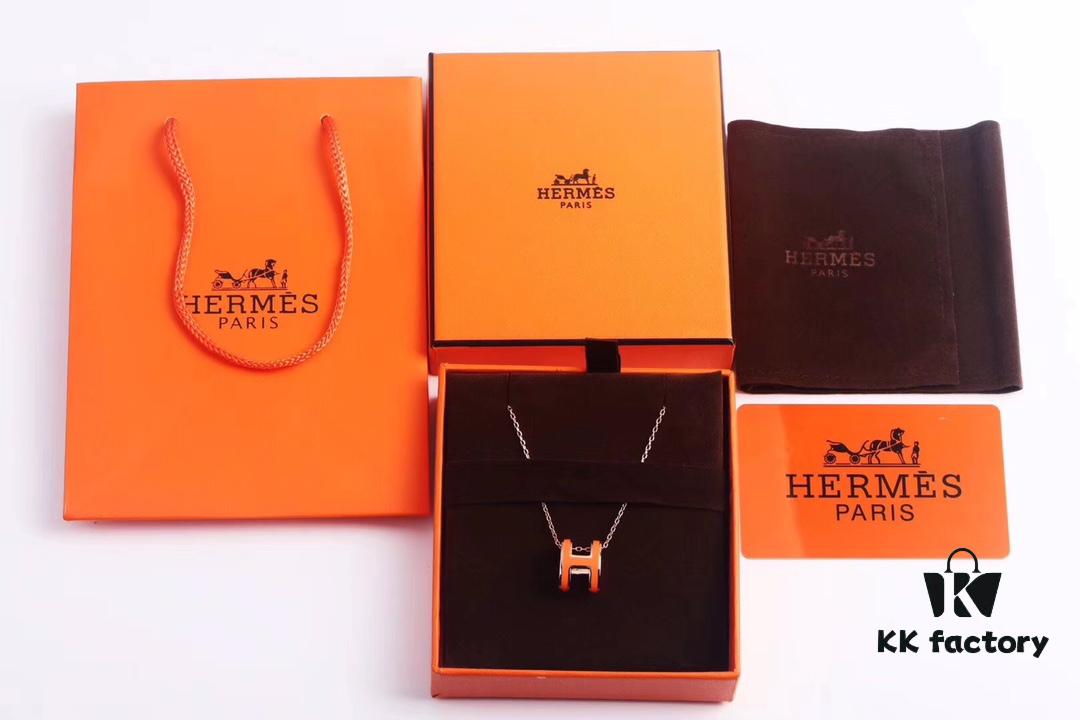 Hermès Enamel Curved H Necklace 2017 Version with Chain Design – Gold, Rose Gold, and White Gold Options