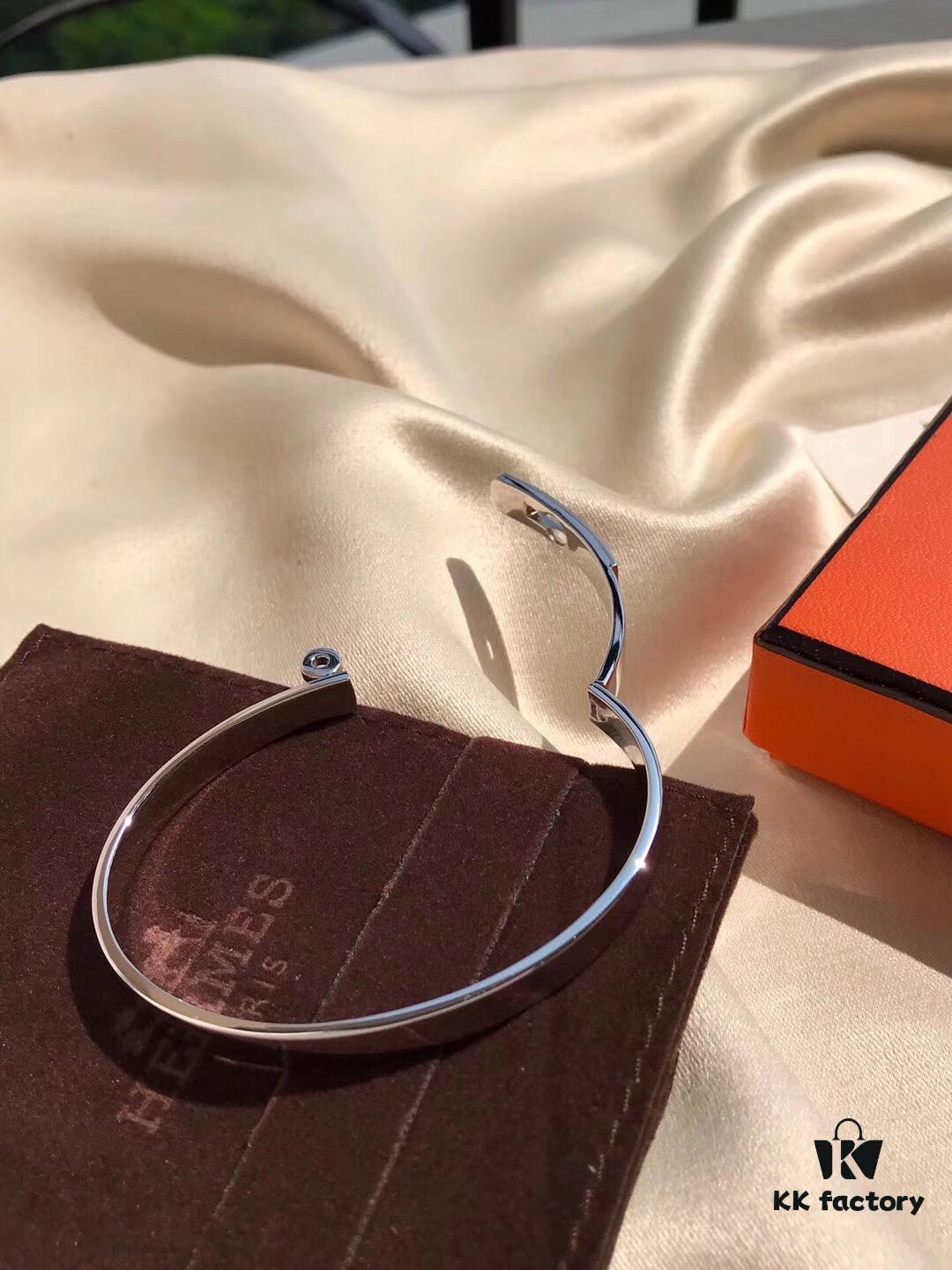 Hermès Kelly White Gold Half-Diamond Bracelet