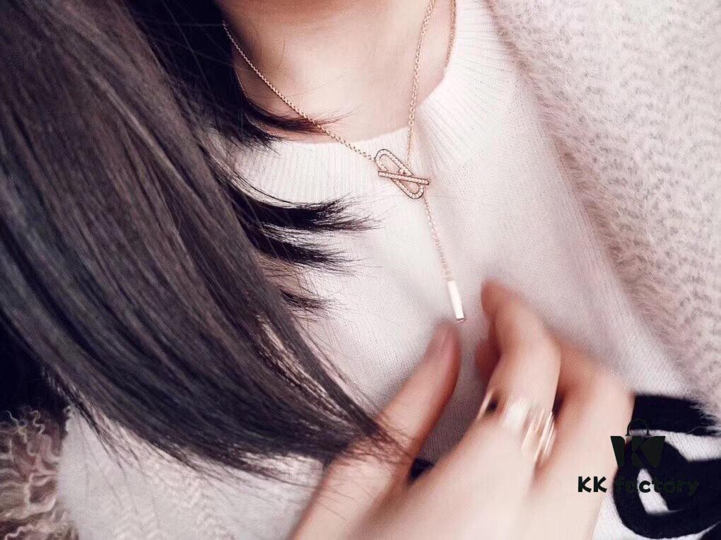 Hermes Pig Nose Necklace, High-End Custom V Gold Plated with 0.5 Thick Gold Coating