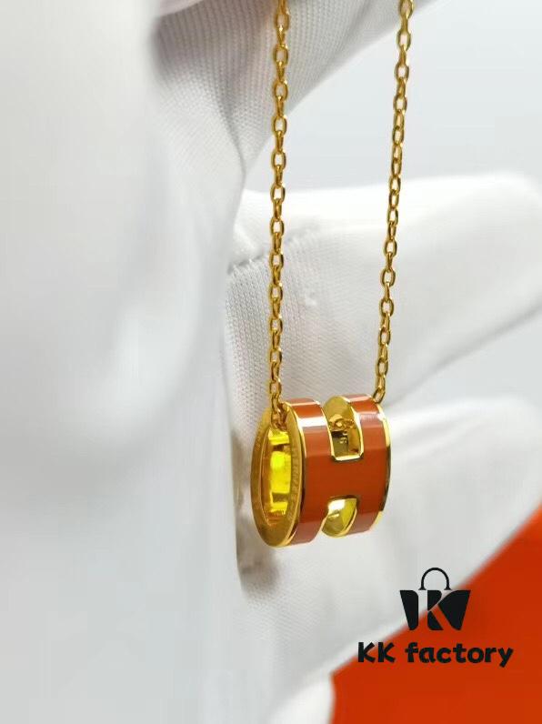 Mini POP Hermès H Necklace, Each with Unique Code, Mijin Electroplating! Hermès Enamel Curved H Necklace, Gold, Rose Gold, and White Gold Chain Options, Official Store Logo Anti-Counterfeit Tag