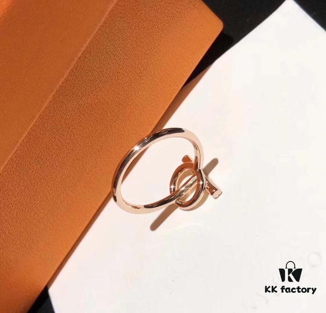 Hermès H Family 2020 New Small Q Full Diamond Openwork Ring, Exclusive Custom Design, Exquisite Craftsmanship, Premium 925 Sterling Silver with Micro-Pave Setting, Top-Grade K Gold Finish, Precision Set with High-Carbon Diamonds, Absolutely Stunning When Worn