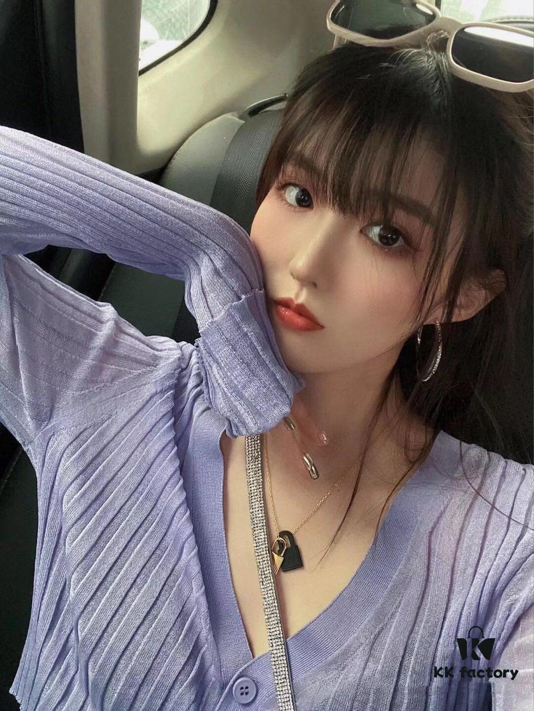 Hermès O'Kelly Lock Necklace, Premium Brass with Thick Gold Plating, Adjustable Chain Length, Multiple Colors Available for Versatile Styling