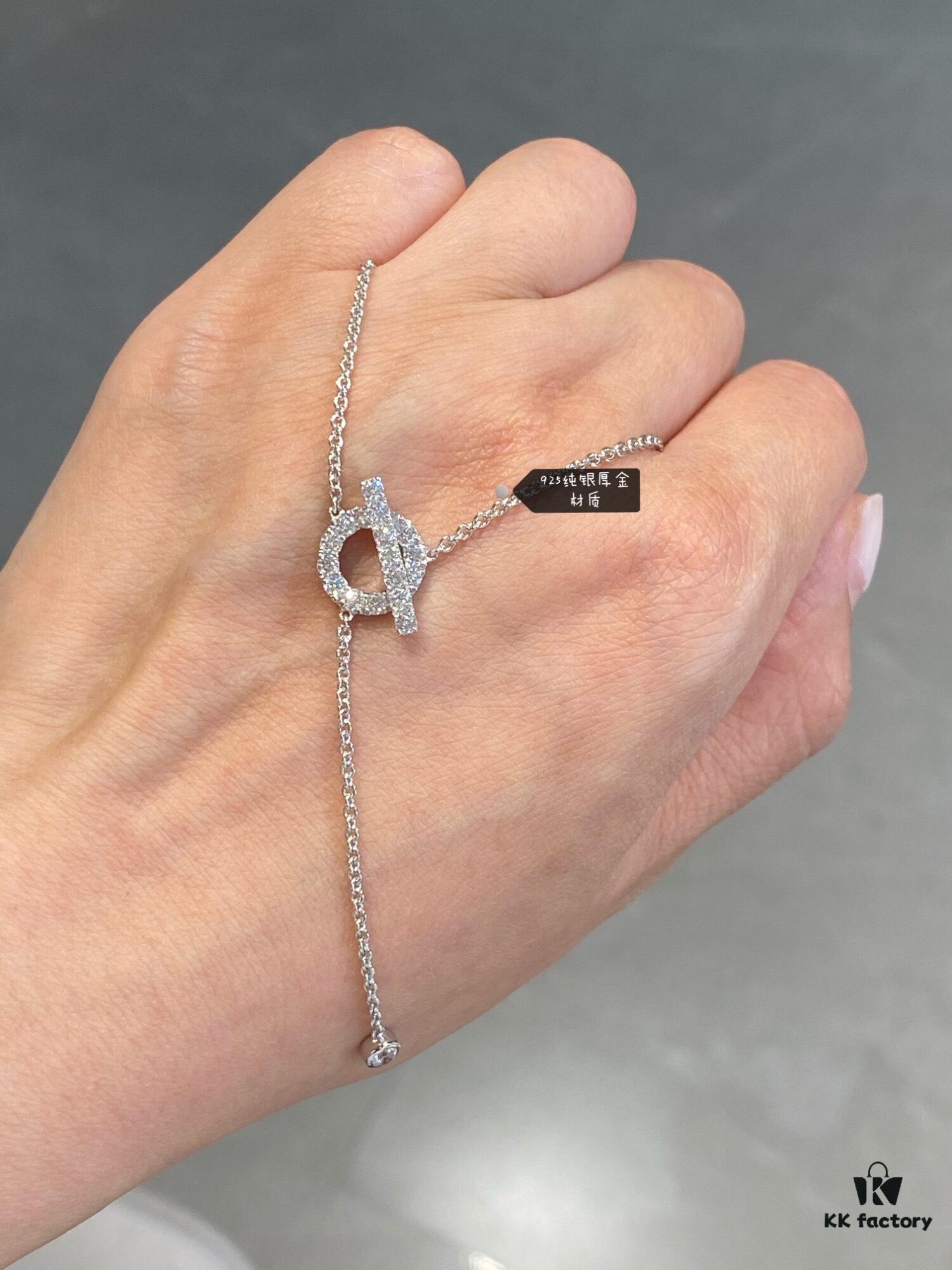 Hermes Finesse Series, Small Q, New Silver Color, Y-Necklace and Bracelet