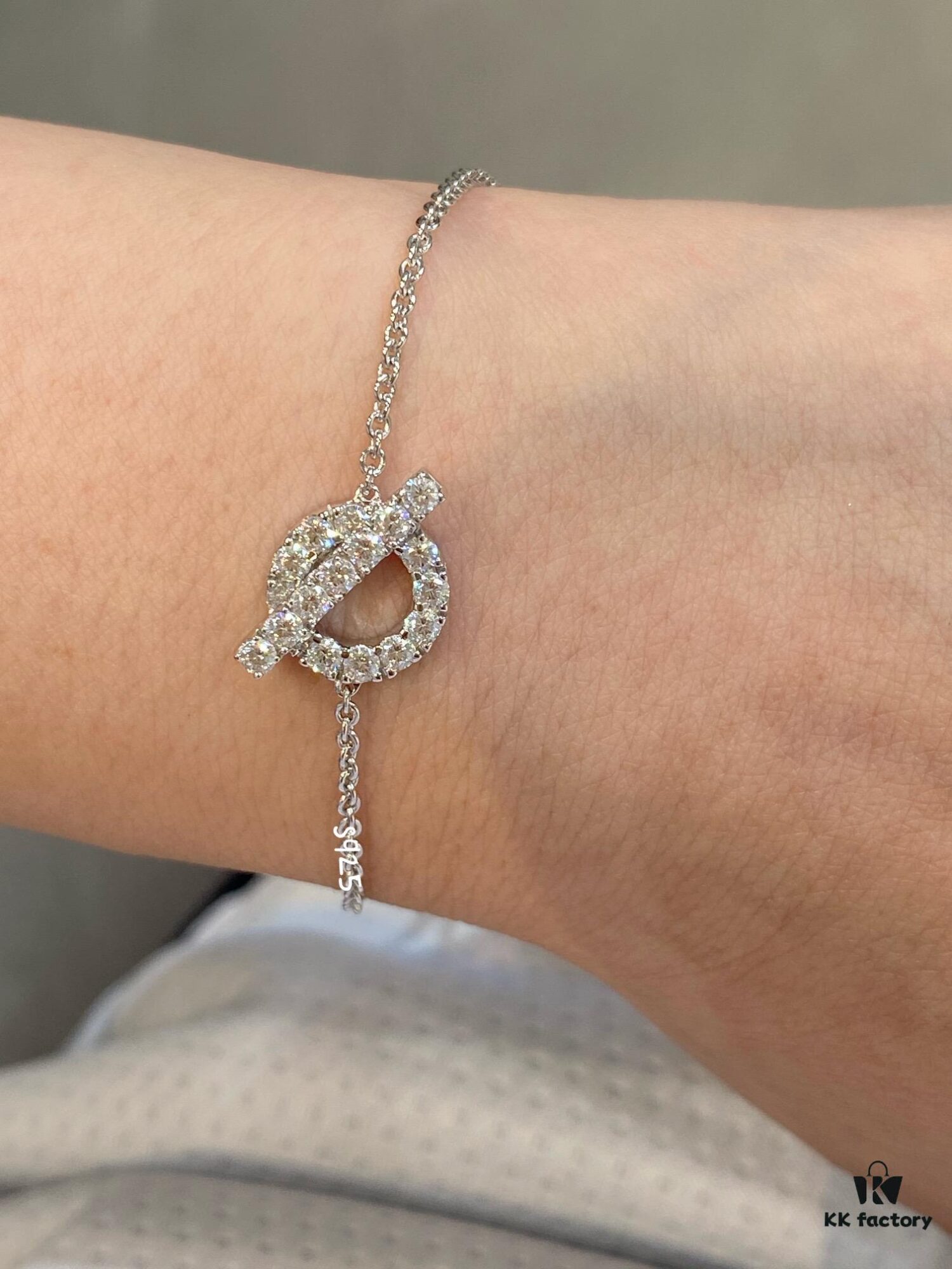 Hermes Finesse Series, Little Q, New Silver Color, Y-Shaped Necklace and Bracelet