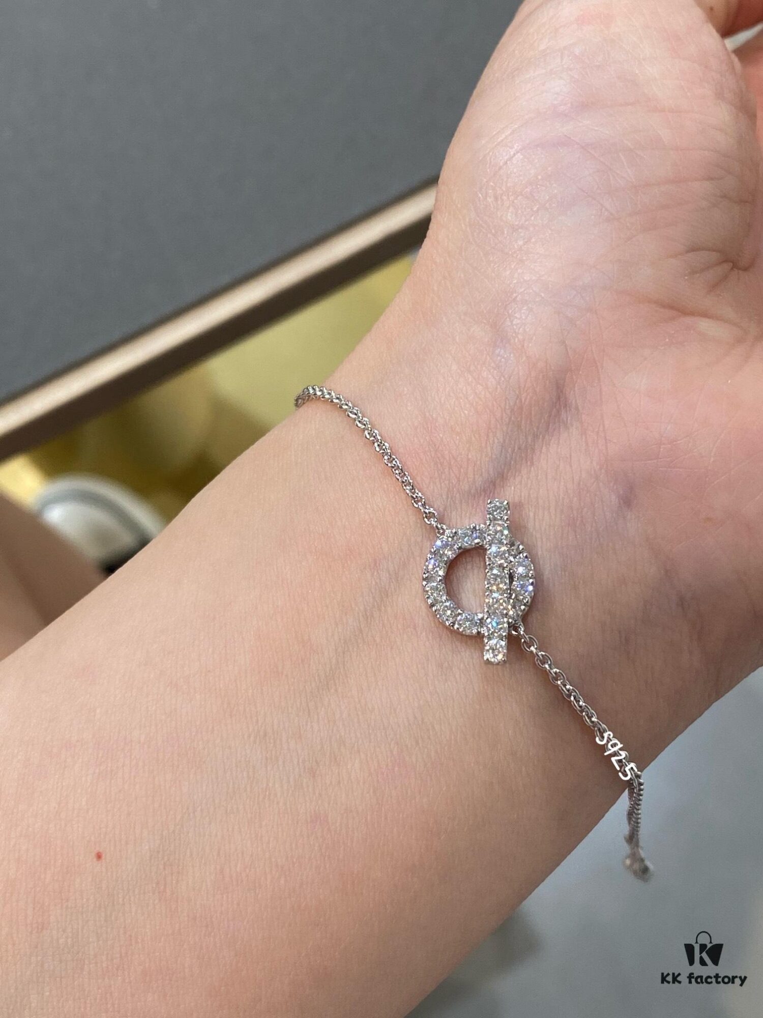 Hermes Finesse Series, Little Q, New Silver Color, Y-Shaped Necklace and Bracelet