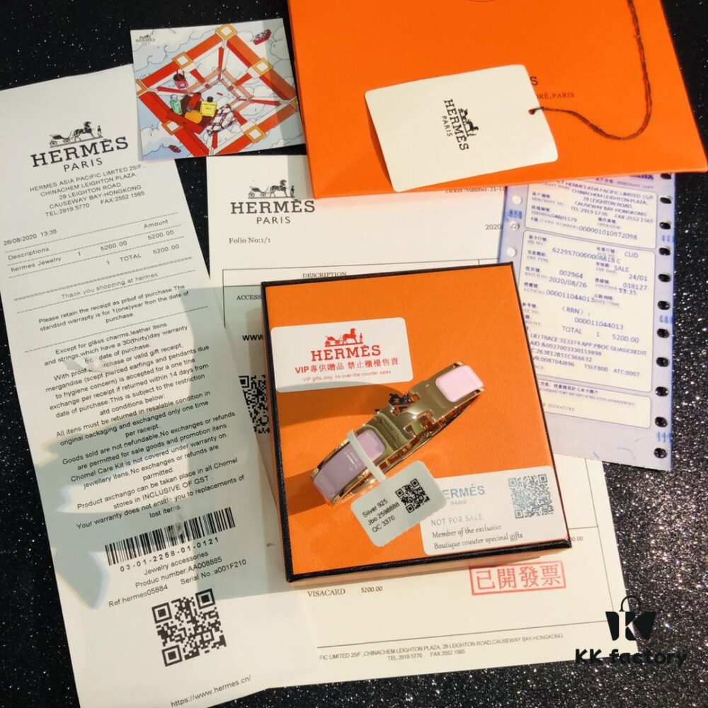 Hermes 1:1 Replica Sticker, Label, Receipt Set 🛍️ Rose Gold Purchased Version 😎 Available in Stock Hermes CLIC Enamel H Bracelet - Perfect for Couples, Unisex Fit (Size 17 for Women, Size 19 for Men)